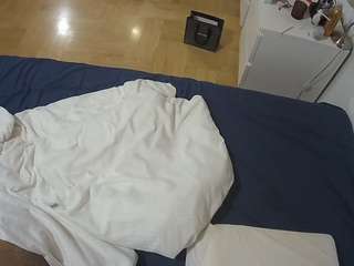 voyeurcam-julmodels-greybed-2 webcam model stream image