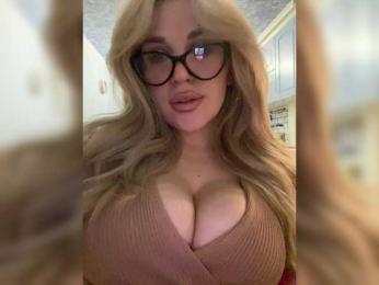 __Alya___ webcam model stream image