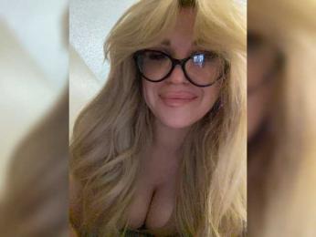 __Alya___ webcam model stream image