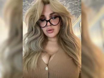 __Alya___ webcam model stream image