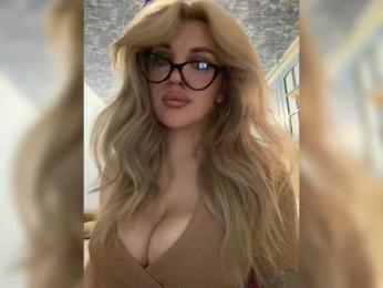 __Alya___ webcam model stream image