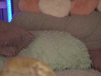 VickySecret webcam model stream image