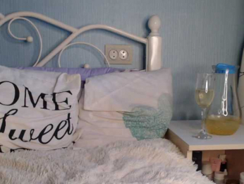 LilianaLove webcam model stream image