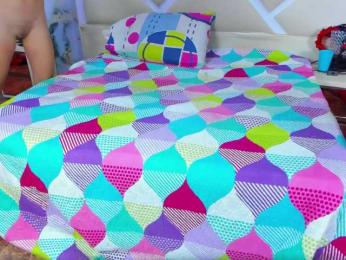 InnocentLooksex webcam bongacams model stream image