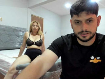 LunaLukisBdsm webcam model stream image