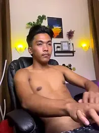 chris_hot_asian_loverboy webcam model stream image
