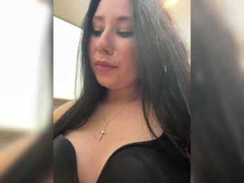 Lune webcam bongacams model stream image