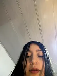 __Lorelain__ webcam model stream image