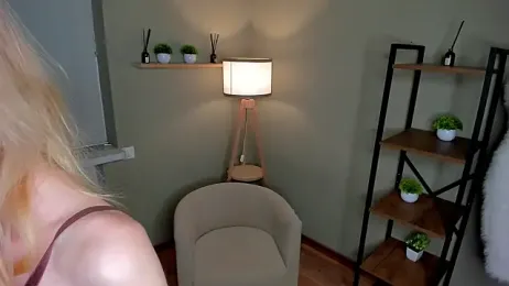 PlushyMood webcam model stream image