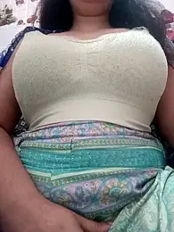 cute-mahek webcam model stream image