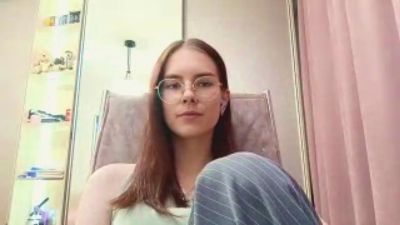 ClaudeYamakawa webcam model stream image