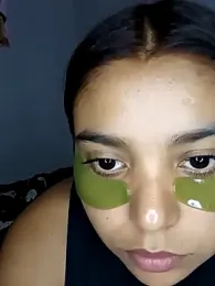 stefanie010 webcam stripchat model stream image