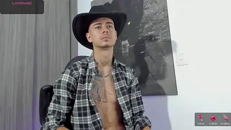 JamzaWolf_ webcam model stream image