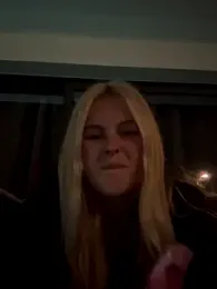 Allylove03 webcam model stream image