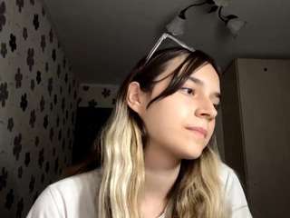 carrivenema webcam model stream image