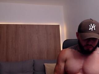 Lian Jones webcam model stream image