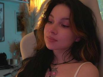 Akaruii webcam bongacams model stream image