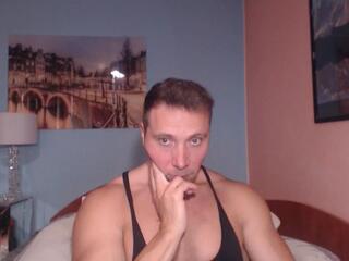 Hunky Muscle webcam model stream image