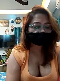 Cute-mona webcam model stream image