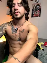 Valentino_Xander webcam model stream image