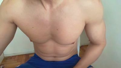 Augustus_16 webcam model stream image