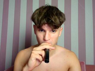 Armand Bubka webcam model stream image