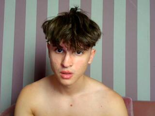 Armand Bubka webcam model stream image