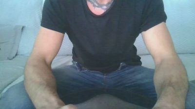 Mons75 webcam model stream image