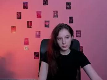 nami_glow webcam model stream image