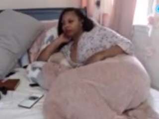 geishapaige webcam model stream image