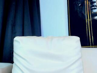 Summy Hattaway webcam model stream image