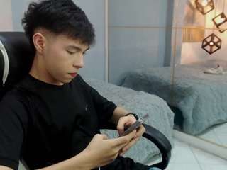 ash-kai webcam model stream image