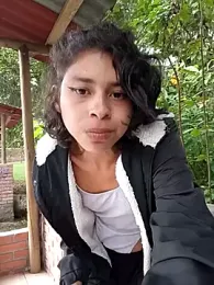 H_hiana webcam model stream image