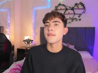 Justin Holfman webcam model stream image