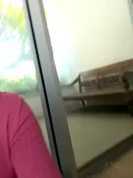 EmiliaCatalina webcam model stream image