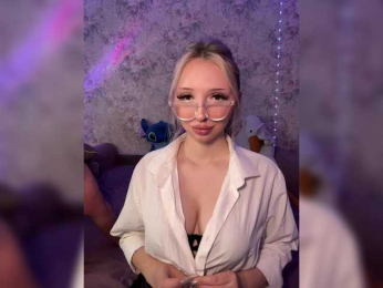 Hot_club webcam model stream image