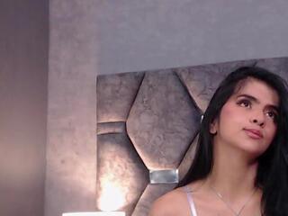 Scarlet Lennox webcam model stream image