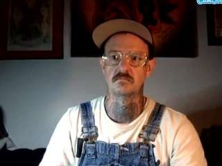 longwalksonthebeach69 webcam camsoda model stream image