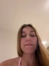 Nikii__ webcam stripchat model stream image