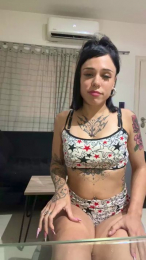 Sweetfioore webcam model stream image