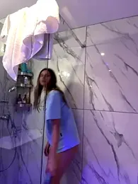 emma05 webcam model stream image