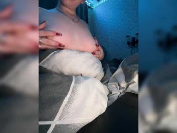 Meduzuan webcam bongacams model stream image