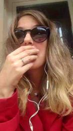 Frenchgirl webcam model stream image