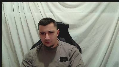 NiksLaRedhott webcam model stream image