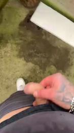 Unknown9437 webcam cam4 model stream image