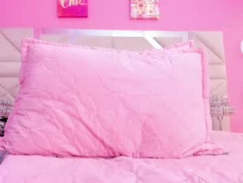 models_sophia webcam model stream image