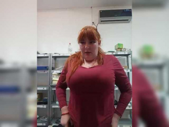 MiaLovely webcam bongacams model stream image