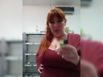 MiaLovely webcam model stream image