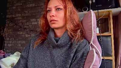 Karoline121 webcam model stream image
