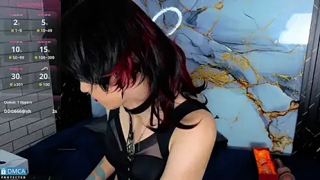 MaeveKuro webcam model stream image